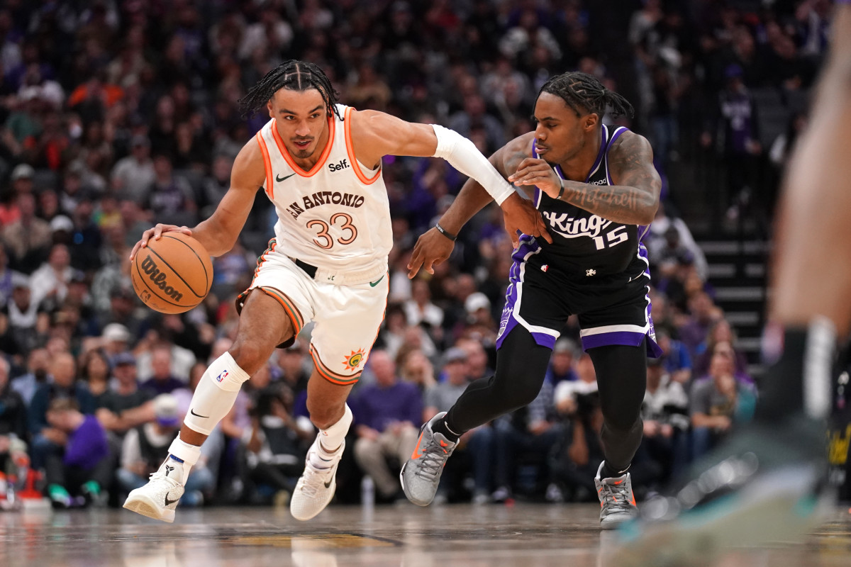 Tre Jones Davion Mitchell Kings